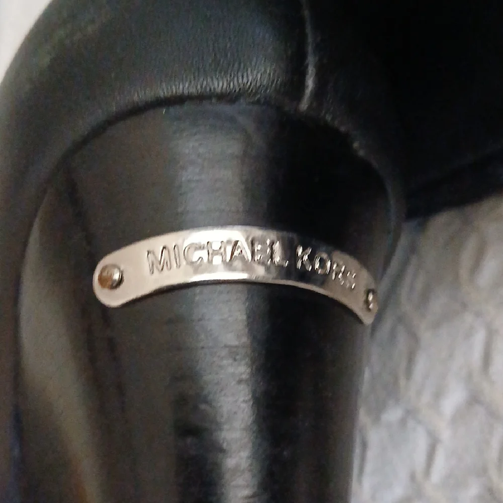Michael Kors Black Leather Wedge Shoes 7.5 - Picture 2 of 6